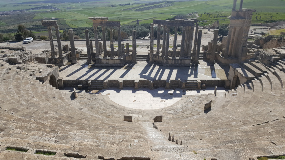 Foto vom Amphitheater im tunesischen Utina